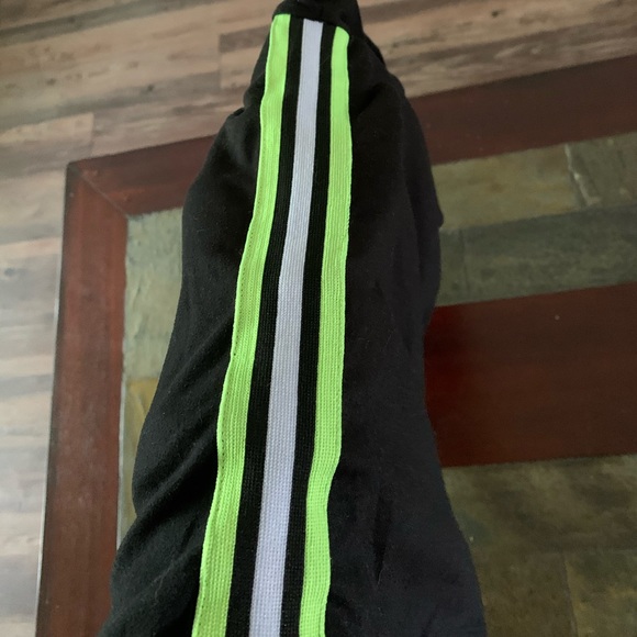 ardene small tee - Picture 2 of 2